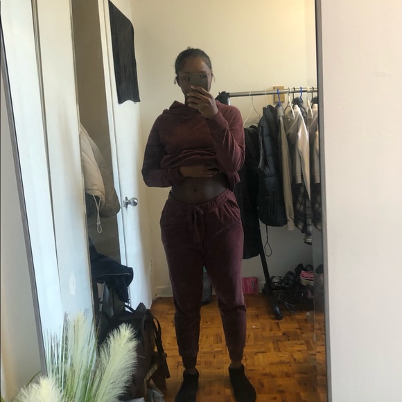 Velour burgundy tracksuit - Picture 2 of 2
